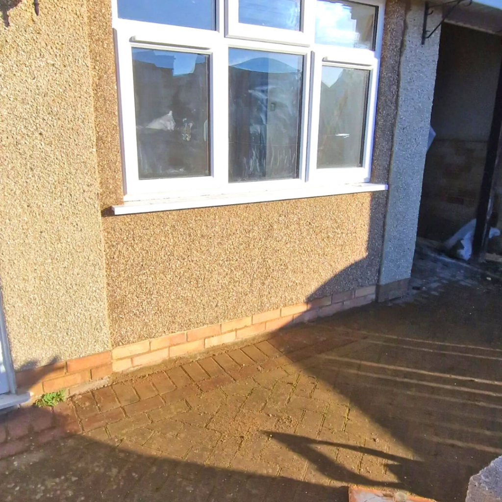 Pebbledashing for a garage conversion